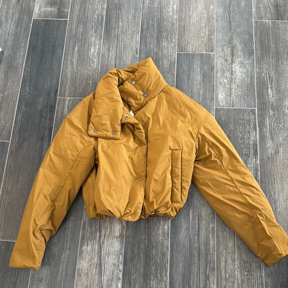 Lululemon Pure Puff Jacket | Size 6 | Spiced Bronze - Picture 8 of 12